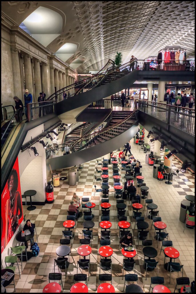 Washington State Confronts SNAP Crisis: Gov. Ferguson Directs Emergency Funding to Food Banks